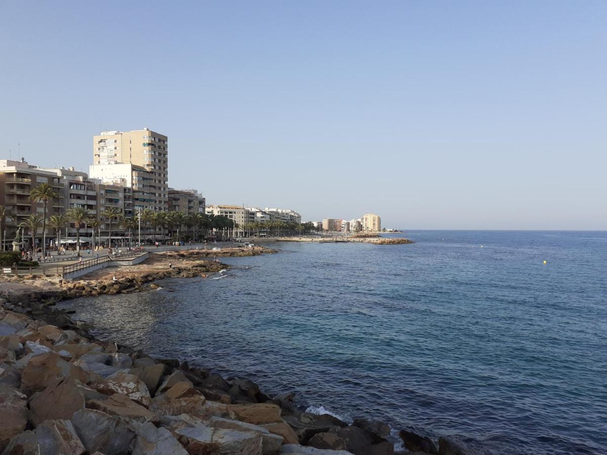 Apartment Los Locos Beach With Balcony And Wi-Fi Torrevieja Ngoại thất bức ảnh